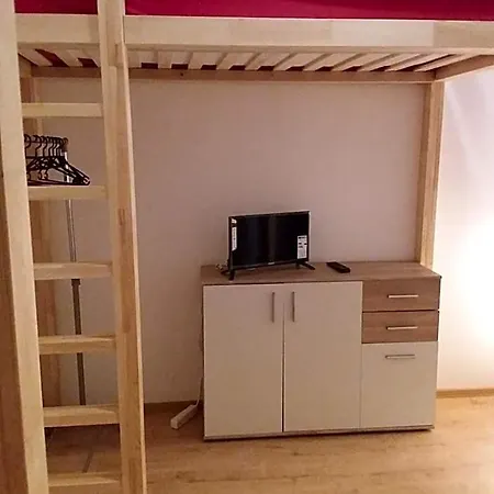 Living In The Box-3